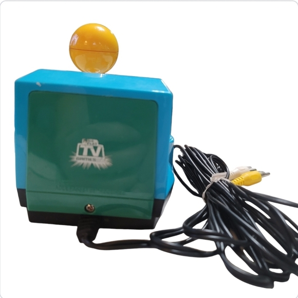 Ms. Pac-Man 5 in 1 Plug and Play 2004 Jakks Pacific TV Namco Game Ages 5+ Retro - Picture 3 of 13